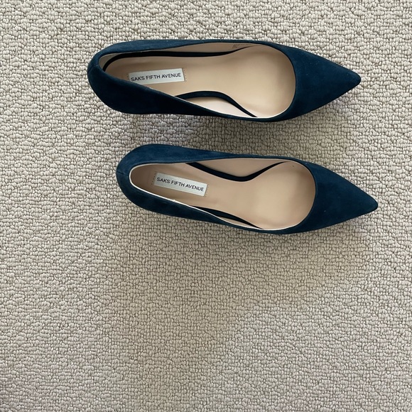 Saks Fifth Avenue. Navy Suede Pumps. Pointed Toes - Picture 3 of 6